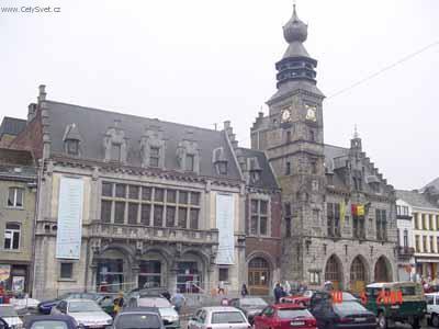 Foto: Belgie-Radnice ve m�st� Binche